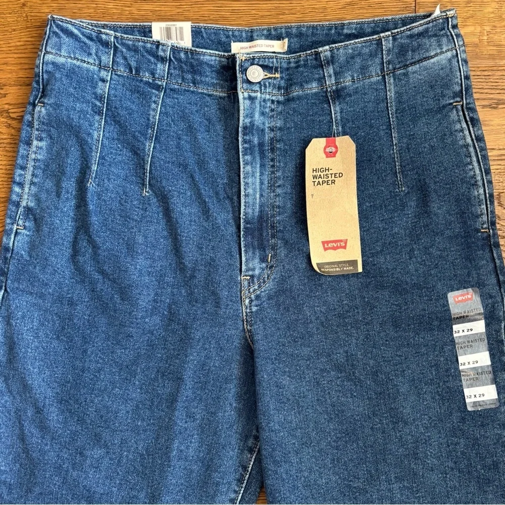 Levi’s High-Waisted Tapered Jeans - Picture 3 of 10